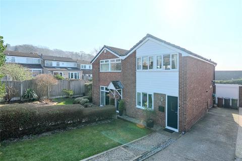 3 bedroom semi-detached house for sale, Dale Park Gardens, Leeds, West Yorkshire