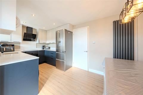 3 bedroom semi-detached house for sale, Dale Park Gardens, Leeds, West Yorkshire