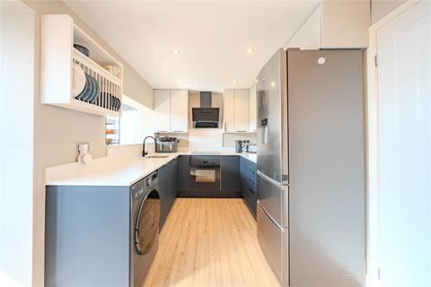 3 bedroom semi-detached house for sale, Dale Park Gardens, Leeds, West Yorkshire