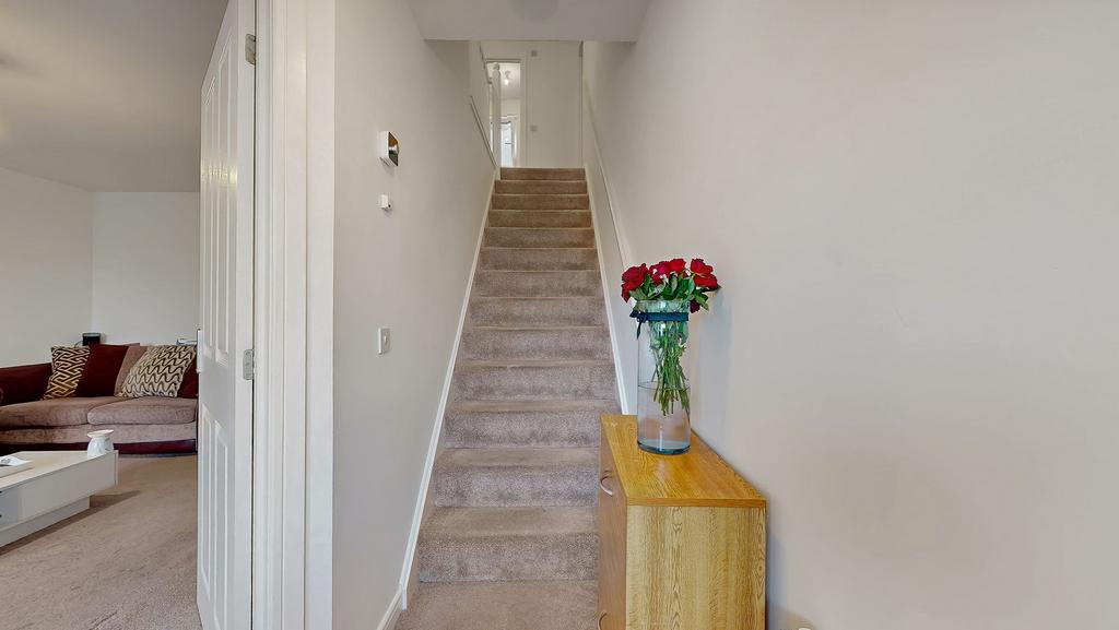 8-web-or-mls-53 Mc Kelvie Crescent 11