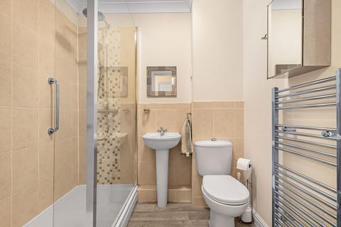 1 bedroom apartment for sale, Heathlands Close, Sunbury-on-Thames, Surrey, TW16