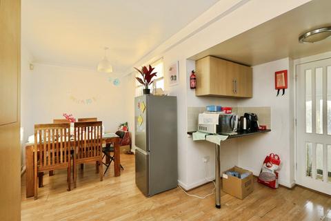 undefined, Yew Lane, Sheffield, South Yorkshire, S5