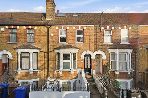 1 bedroom ground floor maisonette for sale, Bridge Road, Grays RM17