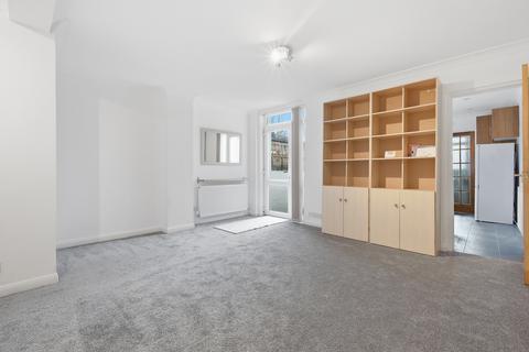 1 bedroom ground floor maisonette for sale, Bridge Road, Grays RM17