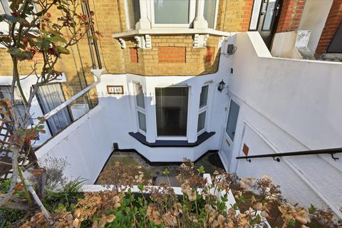 1 bedroom ground floor maisonette for sale, Bridge Road, Grays RM17