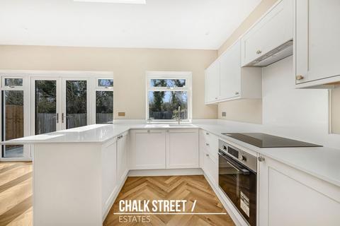 undefined, Hillview Avenue, Hornchurch, RM11
