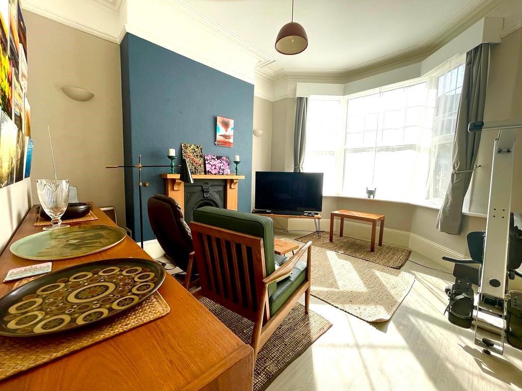 Breakfast/sitting Room
