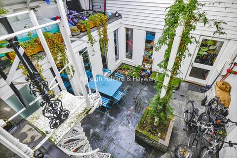 undefined, Terretts Place, Islington, London, N1