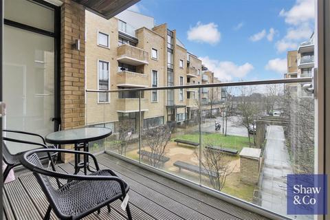 1 bedroom flat for sale, Frazer Nash Close, Isleworth TW7