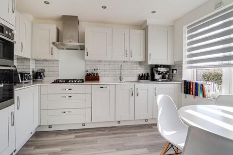 3 bedroom semi-detached house for sale, Falcon Way, St Albans, AL4