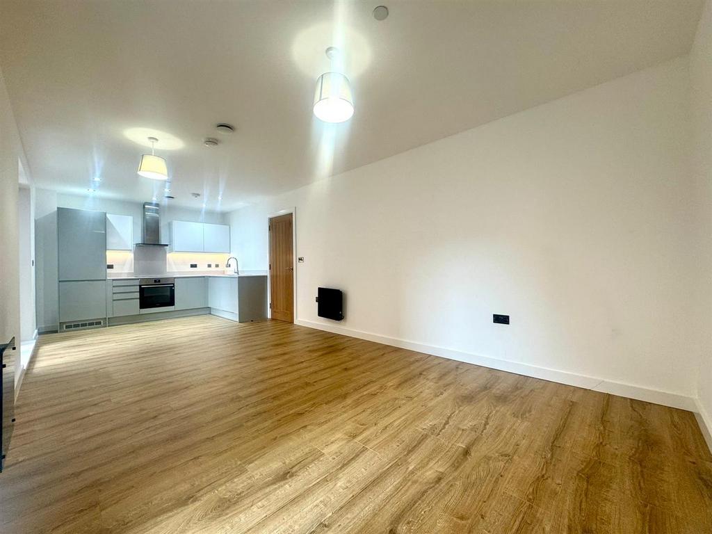 Living room pic 2.jpeg