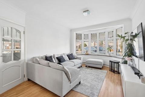4 bedroom semi-detached house for sale, Holmwood Close, North Harrow HA2