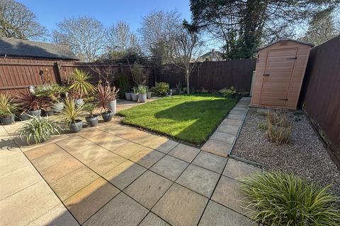 undefined, Field Gate Gardens, Glenfield, Leicester