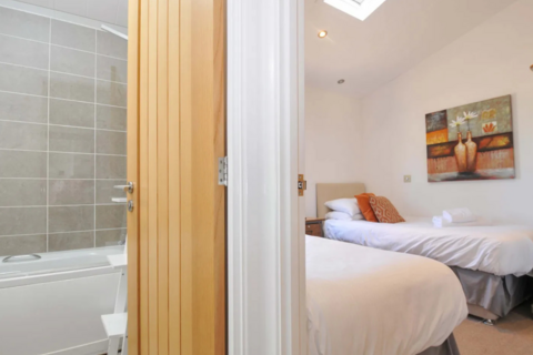 3 bedroom lodge for sale, Looe Cornwall