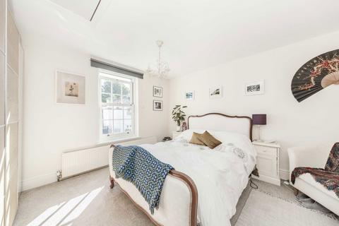 undefined, Second Cross Road, Twickenham TW2