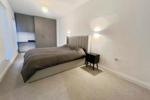 undefined, Uxbridge Road, Hanwell