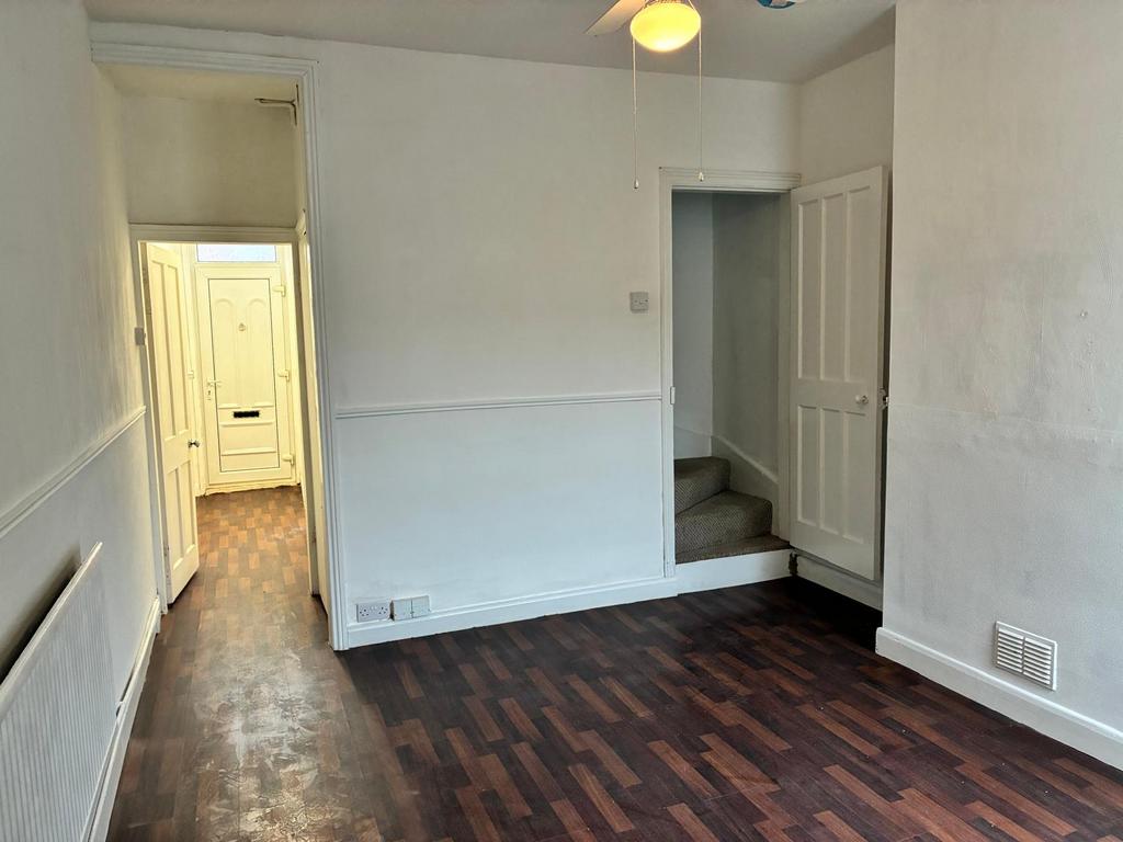 3 Bedroom Terraced for Rent