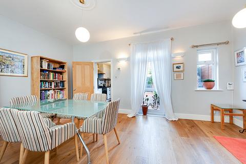3 bedroom house for sale, Brent Terrace, Cricklewood NW2