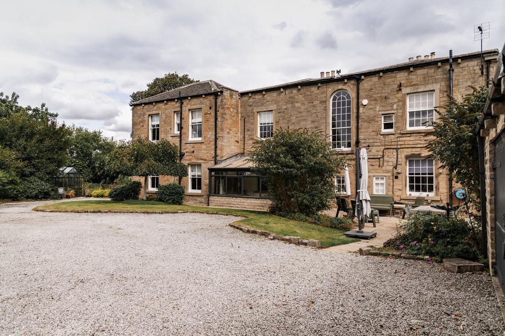 308190 - Emley Woodhouse 26.jpg