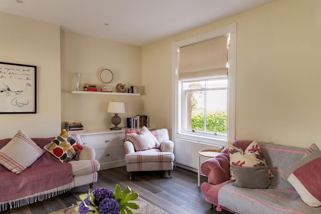 308245 - Emley Woodhouse 78.jpg