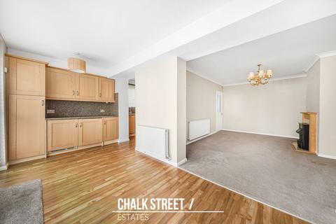 3 bedroom semi-detached bungalow for sale, Rossall Close, Hornchurch, RM11