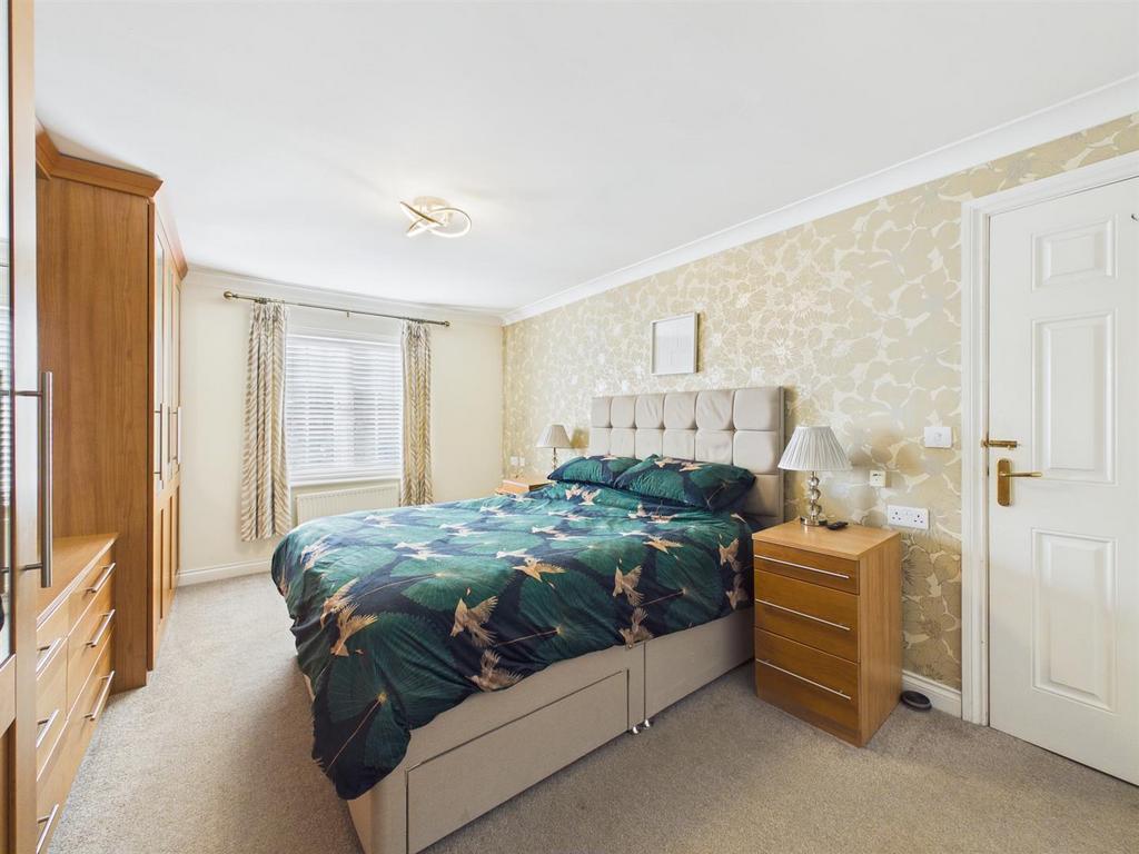 Bedroom:
