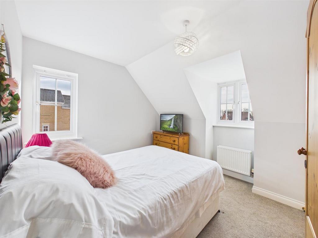 Bedroom: