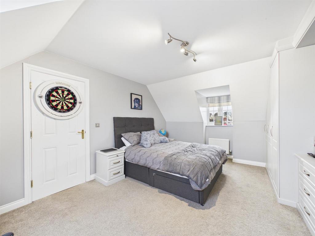 Bedroom: