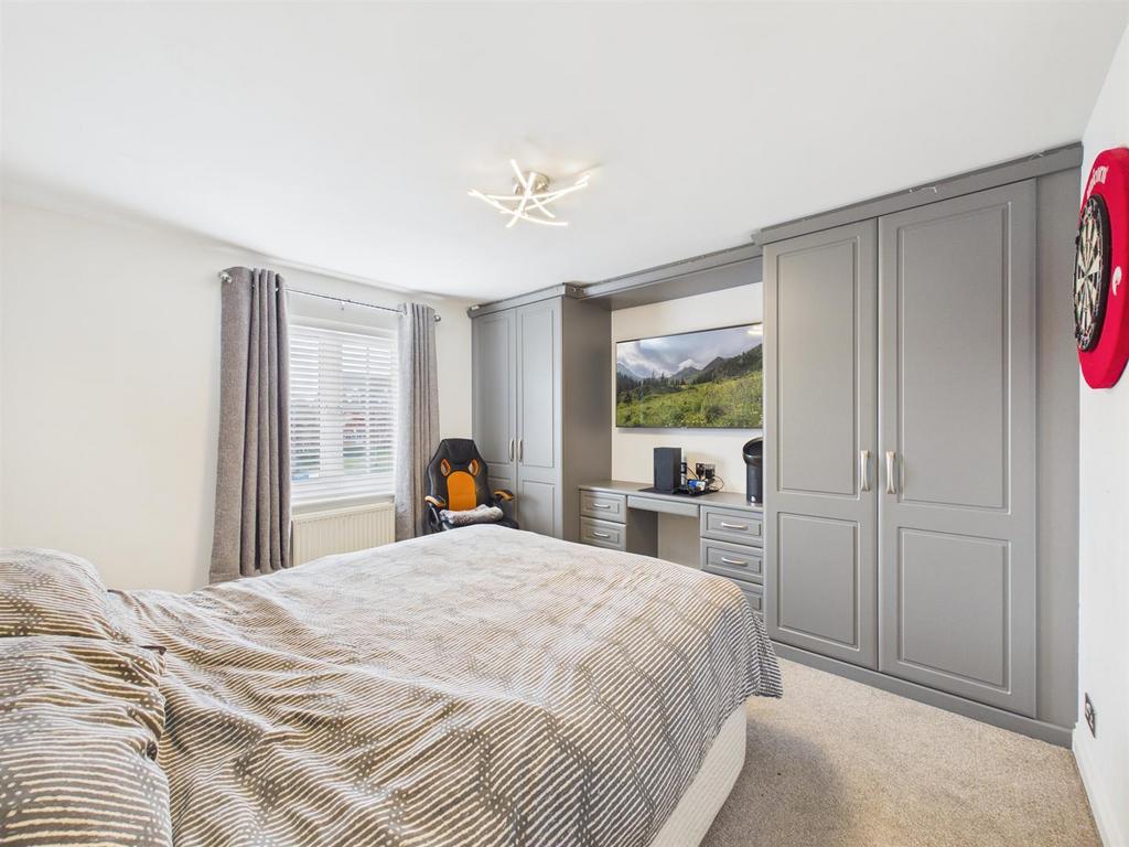 Bedroom: