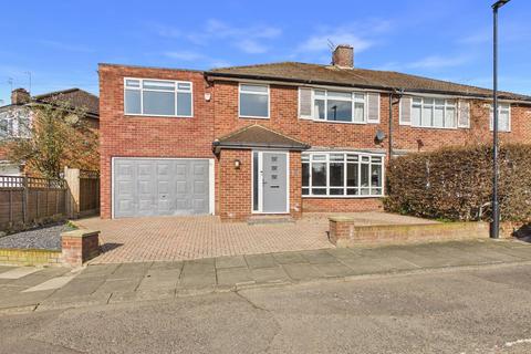 4 bedroom semi-detached house for sale, Kingsley Avenue, Melton Park, Gosforth, NE3