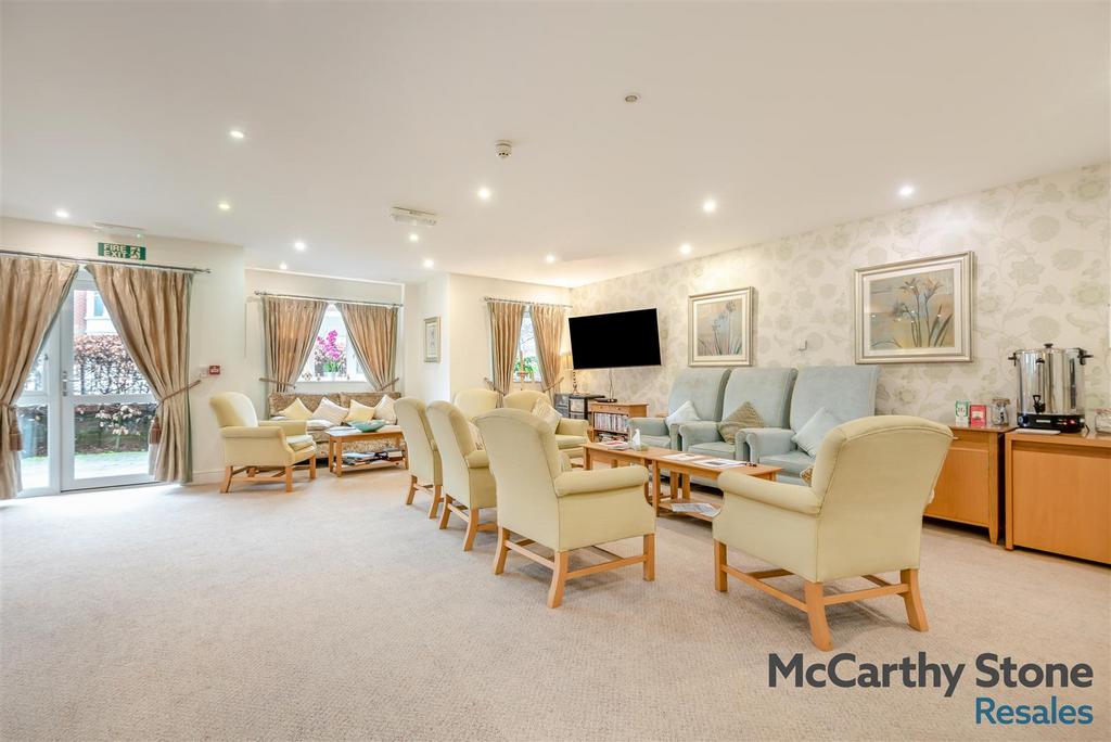 8680374-interior16.jpg