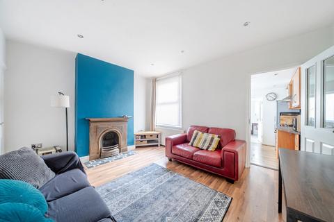 3 bedroom house to rent, Sangley Road, London, SE6
