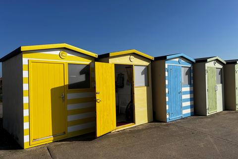 1 bedroom detached bungalow for sale, Esplanade, Seaford