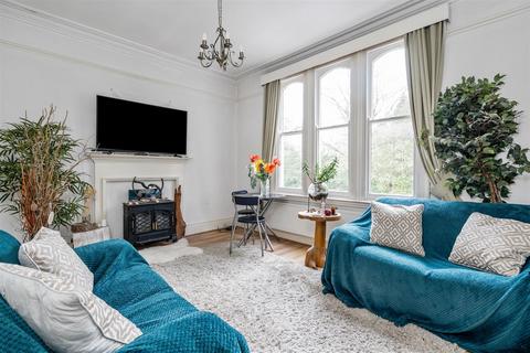 1 bedroom flat for sale, Manor Road, Solihull