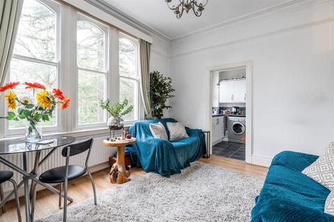 1 bedroom flat for sale, Manor Road, Solihull