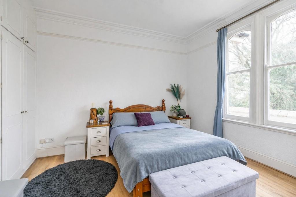Flat 5, 1 Manor Road 6 (2).jpg