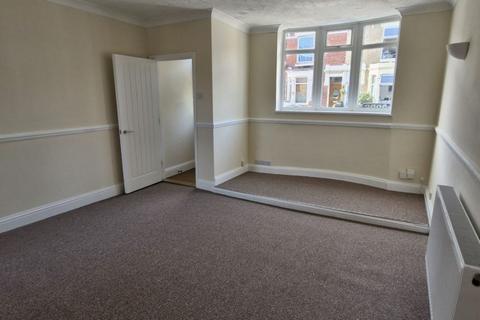 3 bedroom terraced house to rent, Nelson Avenue, Portsmouth PO2