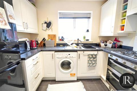 1 bedroom apartment for sale, The Cloisters, Rugeley WS15