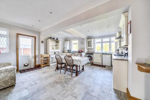 2 bedroom detached bungalow for sale, Woodcock Dell Avenue, Kenton, HA3 0PW
