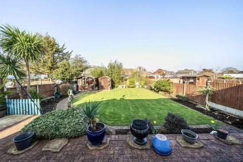 2 bedroom detached bungalow for sale, Woodcock Dell Avenue, Kenton, HA3 0PW