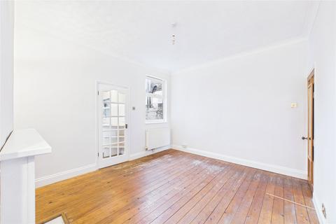 2 bedroom terraced house to rent, Cordwallis Road, Maidenhead, Berkshire, SL6
