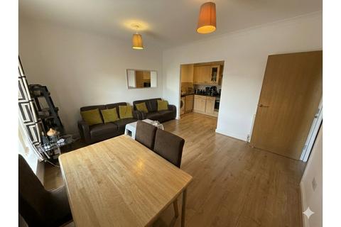 1 bedroom flat to rent, SOLOMONS COURT, NORTH FINCHLEY, N12