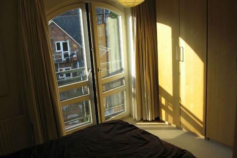 2 bedroom flat to rent, Wharf Road, Nottingham NG7