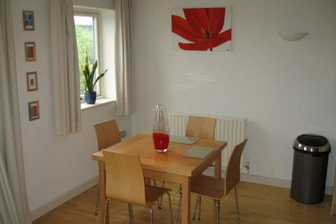 2 bedroom flat to rent, Wharf Road, Nottingham NG7