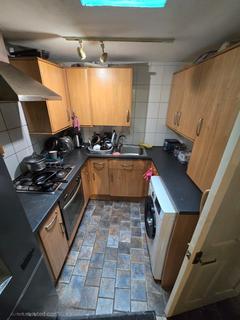 2 bedroom bungalow to rent, Richmond Road, Kingston upon Thames