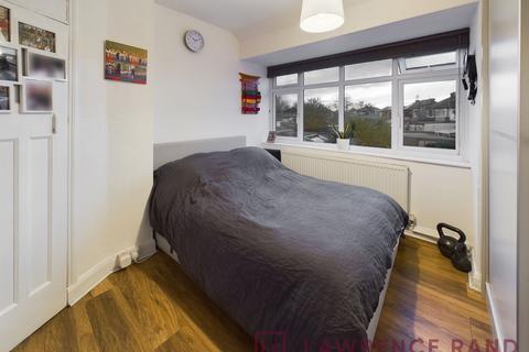 undefined, Fairholme Crescent, Hayes, UB4