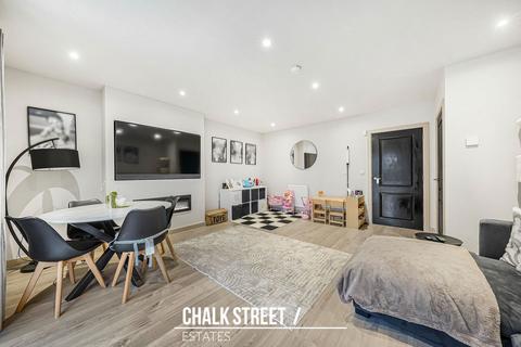 undefined, Ratten Close, Hornchurch, RM12