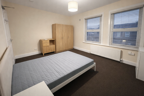 1 bedroom flat to rent, Davidson Road, Croydon, CR0