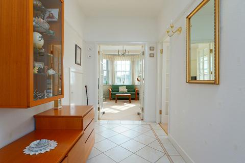 3 bedroom flat for sale, Sandgate Road, Folkestone, CT20