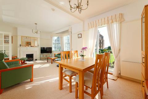 3 bedroom flat for sale, Sandgate Road, Folkestone, CT20